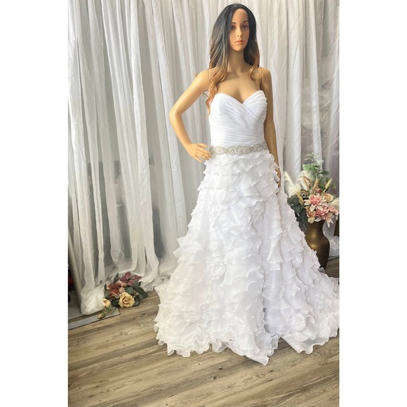 Demetrios Strapless Wedding Dress IL-3195 Illusions Discount Designer Dress - Picture 2 of 10